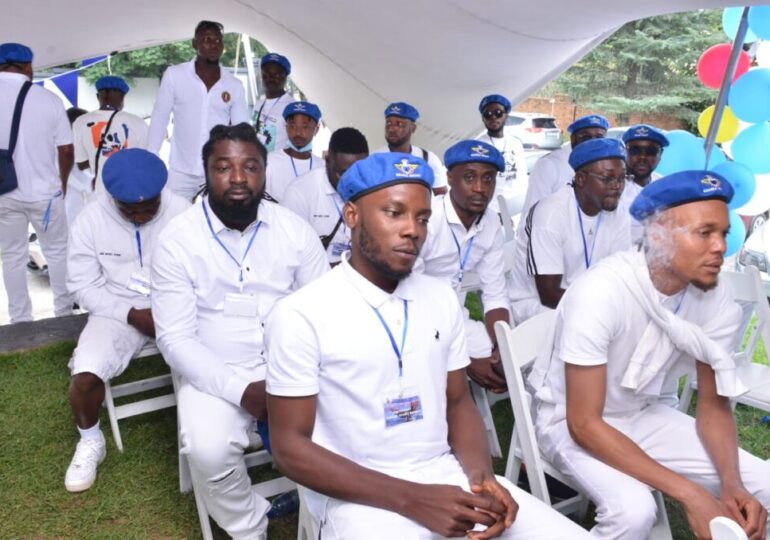 Orientation to Avians in S. Africa